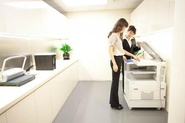 Jaký je princip tisku inkoustových a laserových tiskáren?